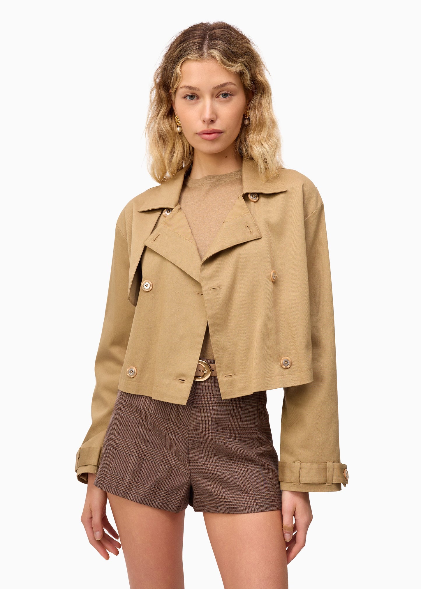 Trench court Evans Miso