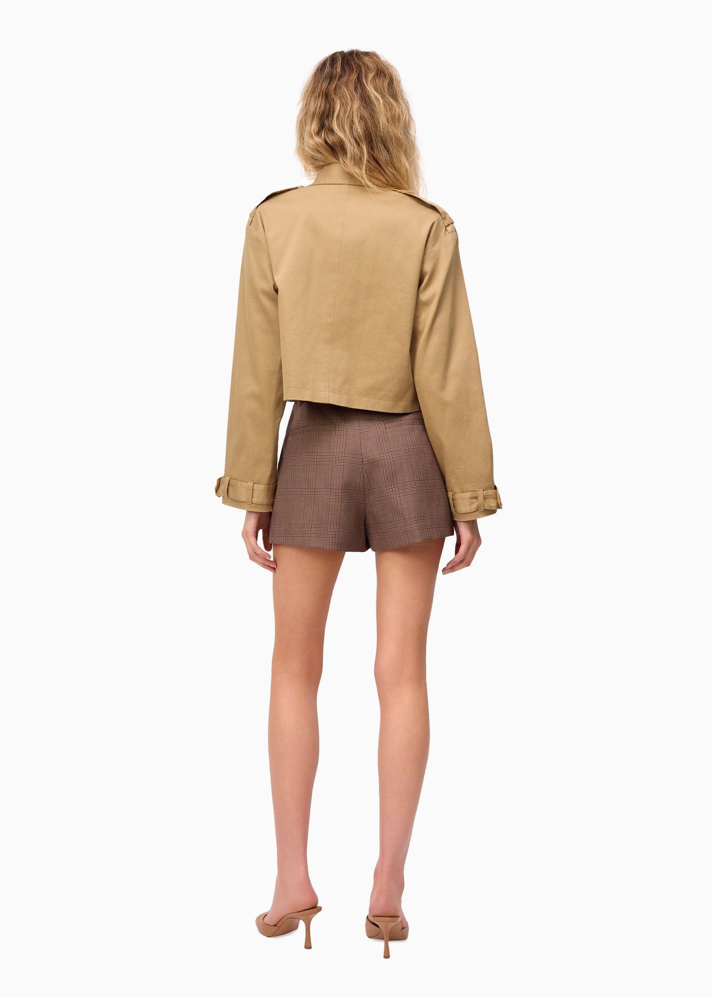 Trench court Evans Miso
