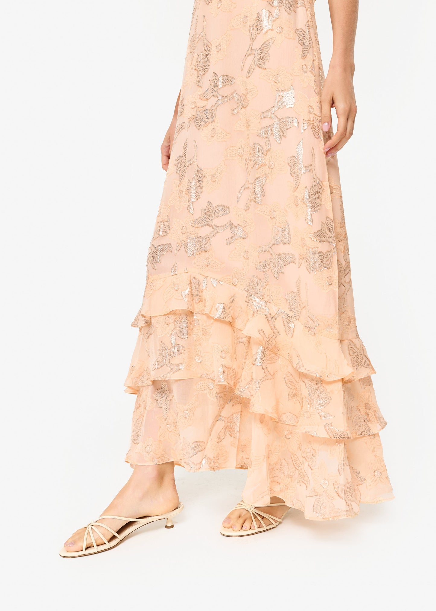 Robe en mousseline métallisée Esmeralda pêche clair