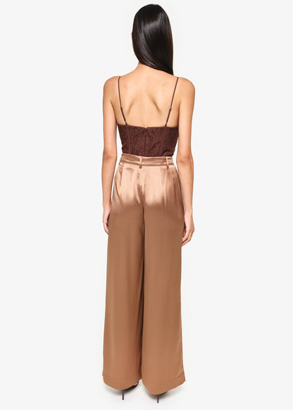 Pantalon large Noura en bref
