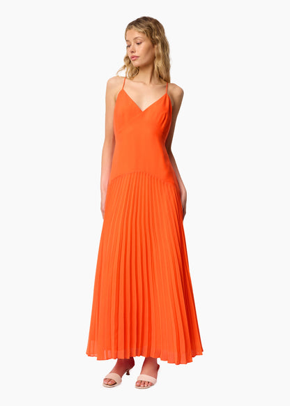 Robe plissée en mousseline de soie Jennelyn Clémentine