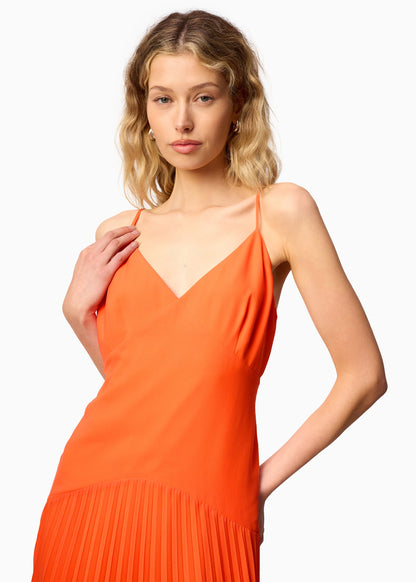 Robe plissée en mousseline de soie Jennelyn Clémentine