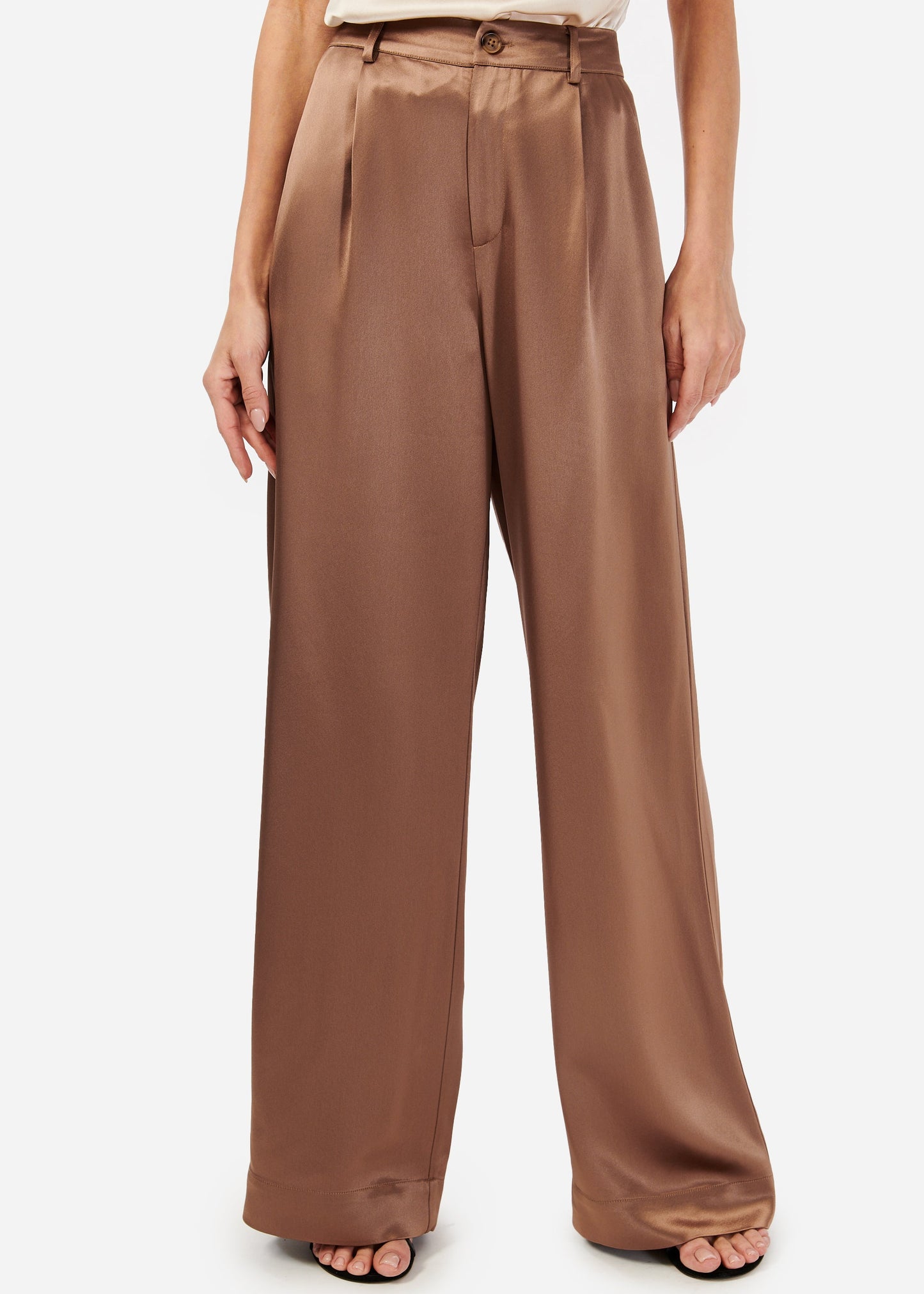 Pantalon large Noura en bref