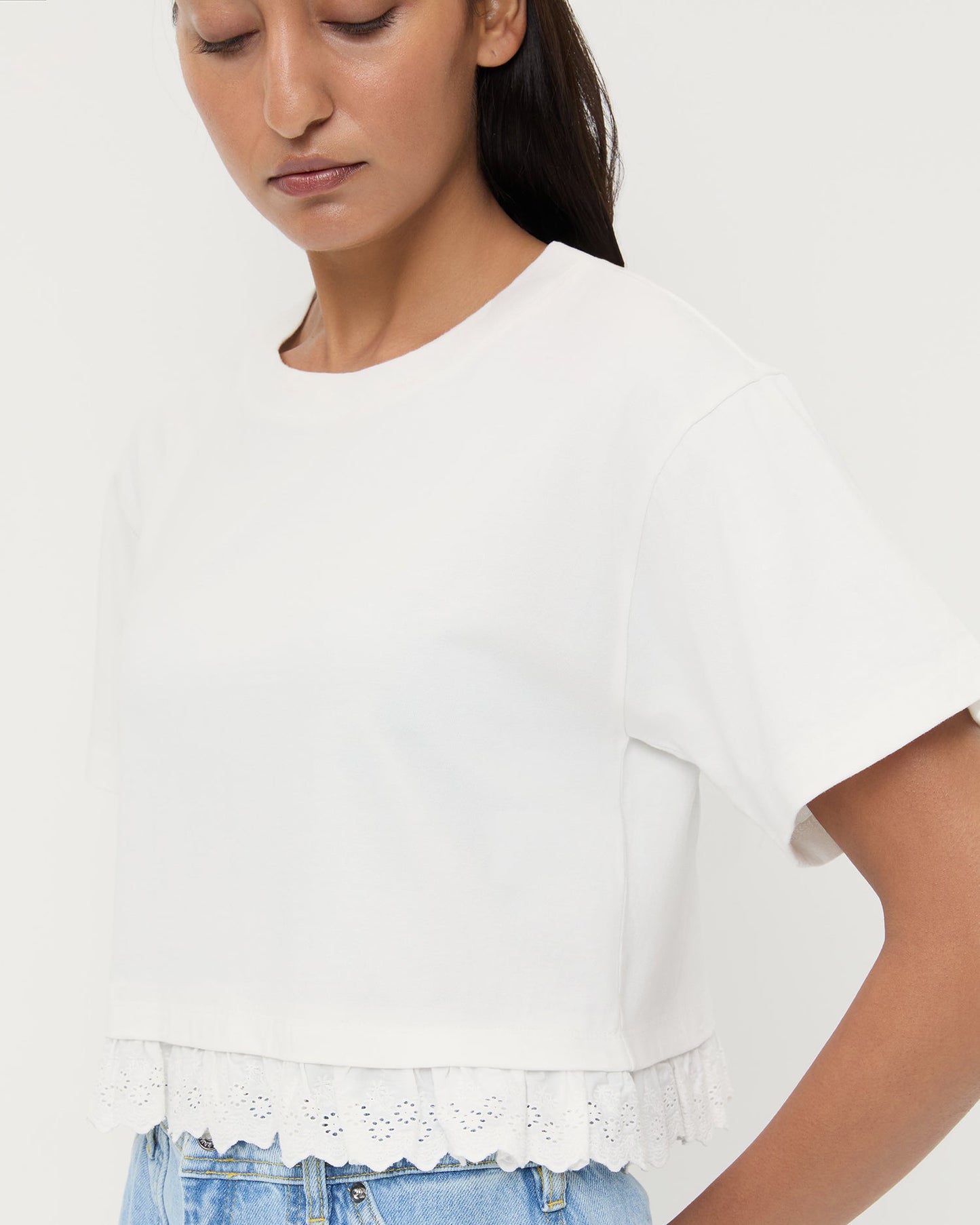 T-shirt Junie à bordure en dentelle