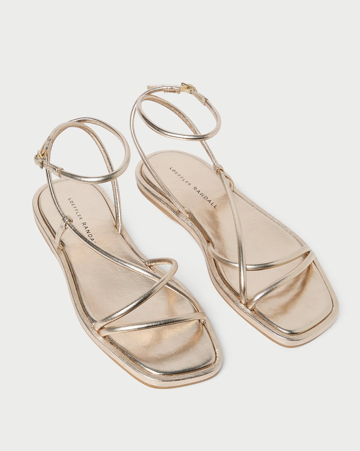 Sandale plate en cuir champagne Noor