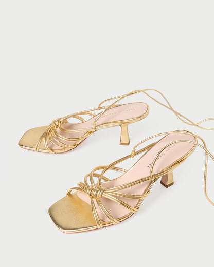 Sandale à talons et lacets dorés Vivienne