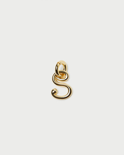 Petite breloque lettre en or